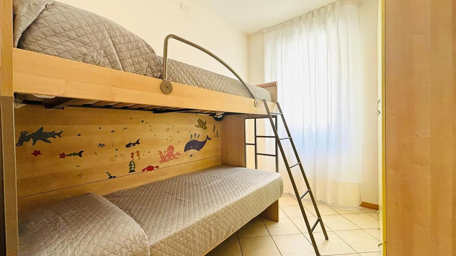 Villa Alpina - Frontemare Centrale - Immobil Relax Lido di Jesolo Italy