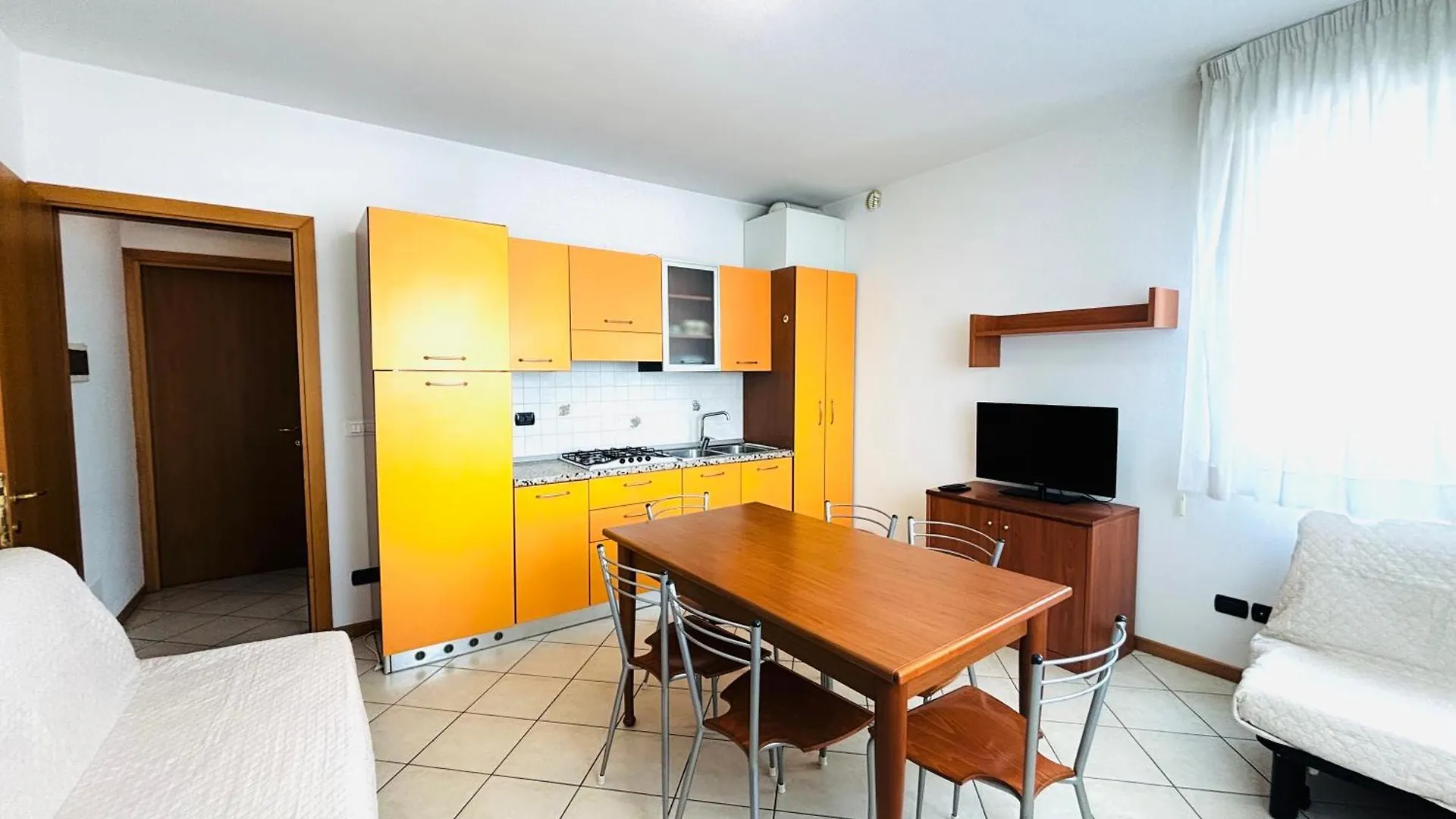 Villa Alpina - Frontemare Centrale - Immobil Relax Lido di Jesolo 0*,  Italy