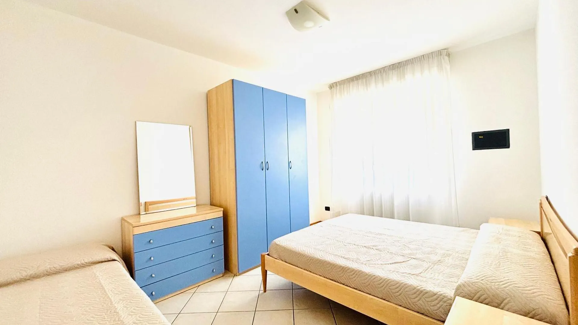 Apartment Villa Alpina - Frontemare Centrale - Immobil Relax Lido di Jesolo