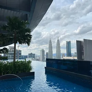  Apartment Paradise Suites At Eaton Klcc Ma­lay­sia