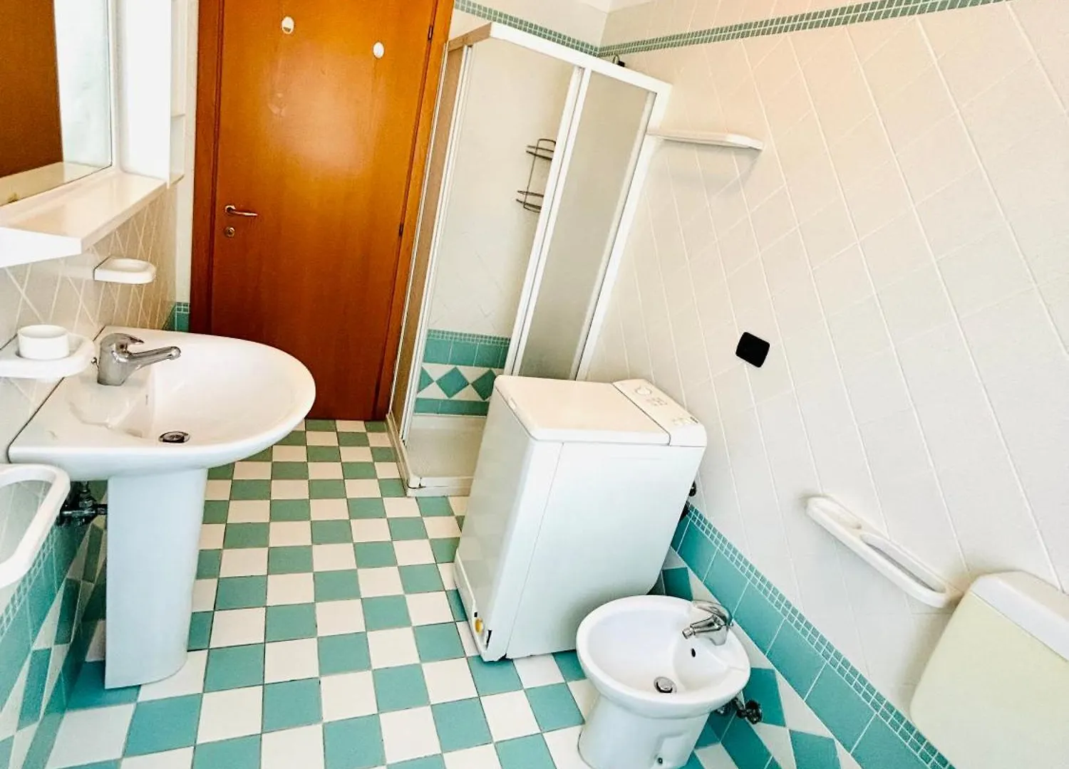 Villa Alpina - Frontemare Centrale - Immobil Relax Τζεσόλο Λίντο 0*,  Ιταλία