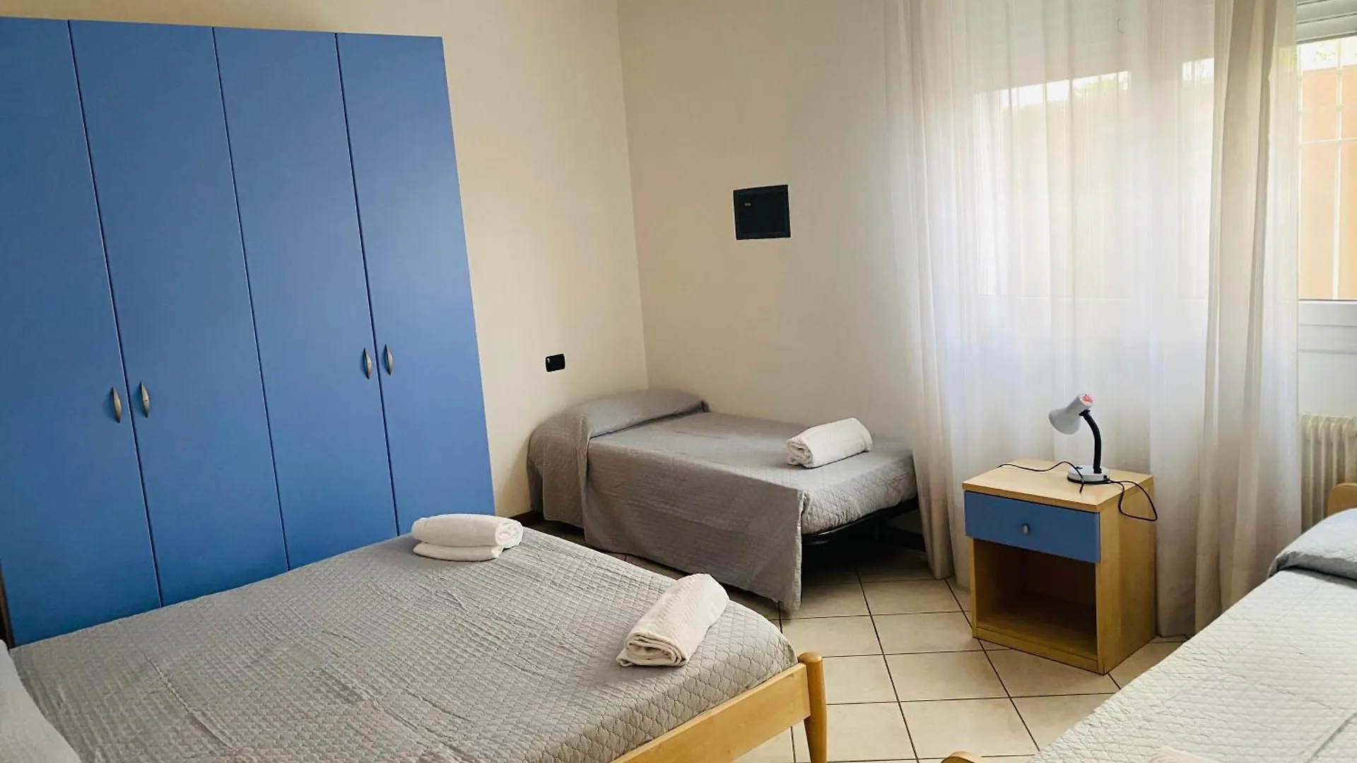 Villa Alpina - Frontemare Centrale - Immobil Relax Τζεσόλο Λίντο 0*,  Ιταλία